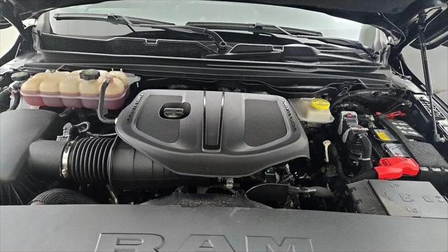 2025 Ram 1500 Big Horn Crew Cab 4x4 5'7" Box
