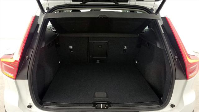 2023 Volvo XC40 B5 Core