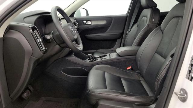 2023 Volvo XC40 B5 Core