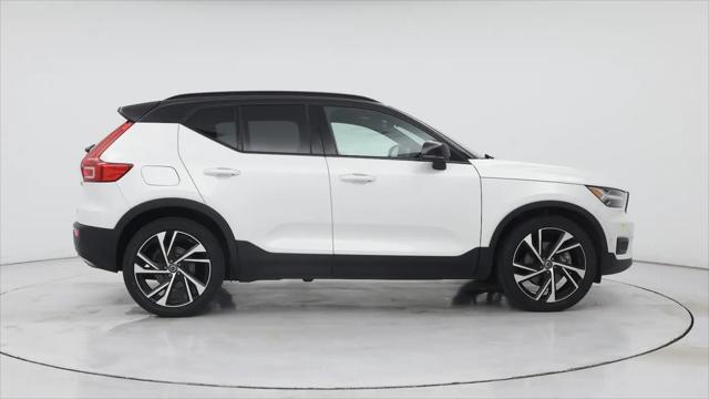 2020 Volvo XC40 T5 R-Design