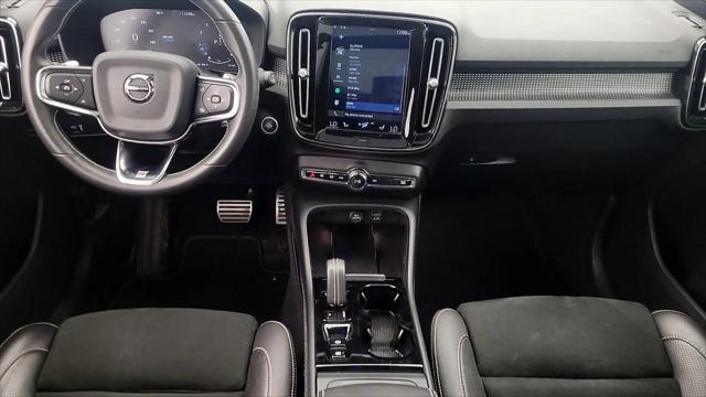 2020 Volvo XC40 T5 R-Design