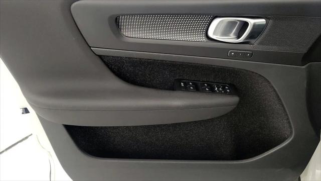 2020 Volvo XC40 T5 R-Design