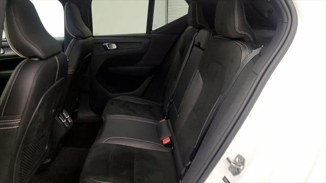 2020 Volvo XC40 T5 R-Design