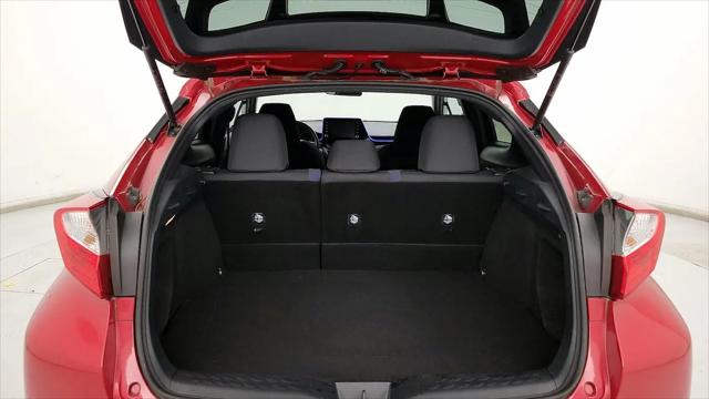2022 Toyota C-HR XLE