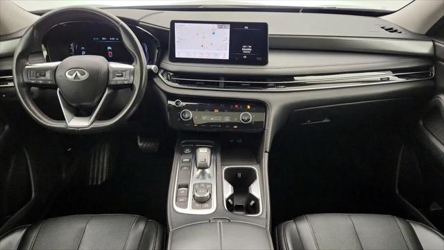 2022 INFINITI QX60 LUXE AWD