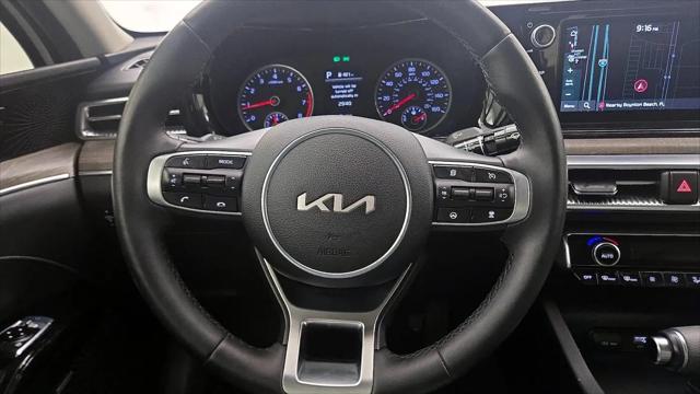 2022 Kia K5 EX