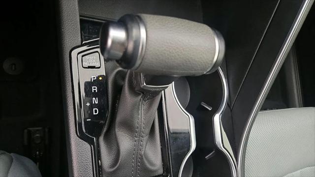 2022 Kia K5 EX