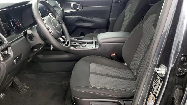 2022 Kia Sorento LX