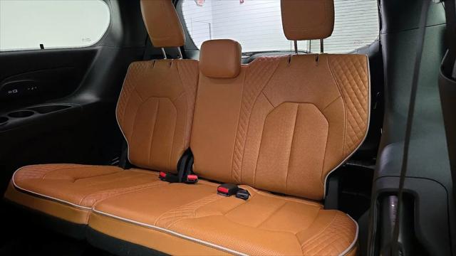 2023 Chrysler Pacifica Pinnacle AWD