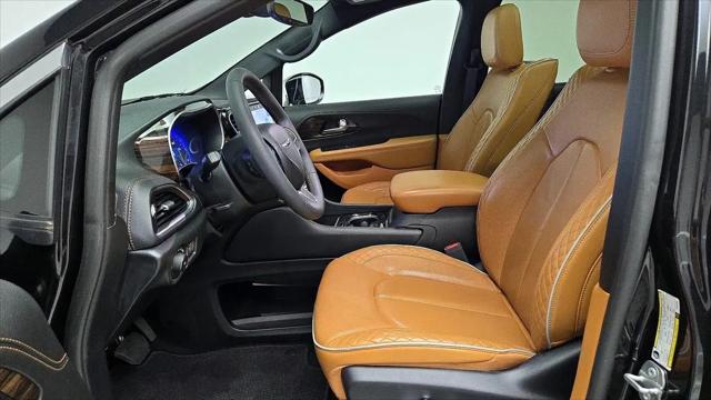 2023 Chrysler Pacifica Pinnacle AWD