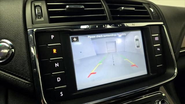 2018 Lincoln Continental Select