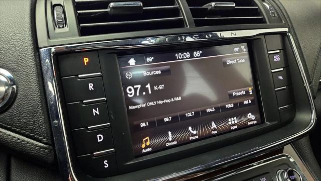 2018 Lincoln Continental Select