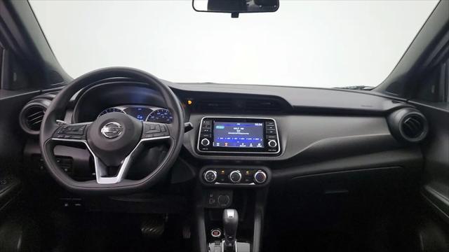 2020 Nissan Kicks S Xtronic CVT