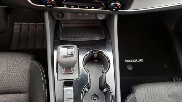 2025 Nissan Rogue SV FWD