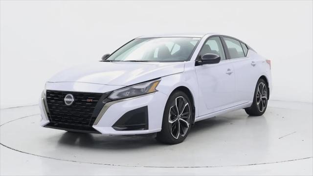 2025 Nissan Altima SR FWD