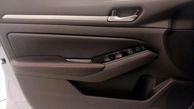 2025 Nissan Altima SR FWD