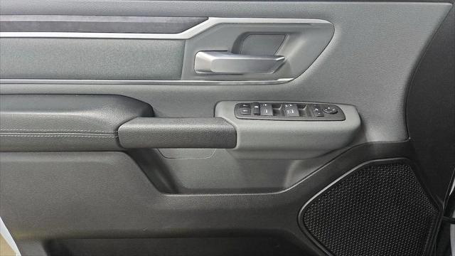 2023 Ram 1500 Lone Star Crew Cab 4x4 5'7" Box