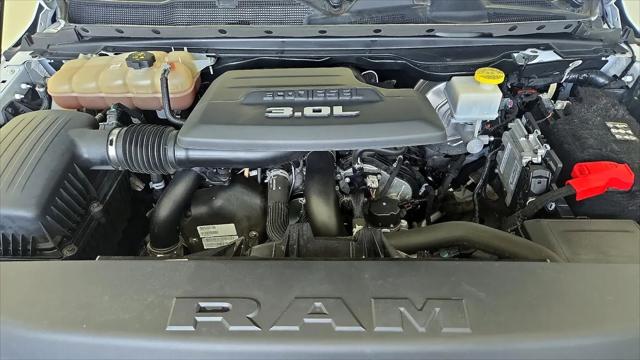 2023 Ram 1500 Lone Star Crew Cab 4x4 5'7" Box