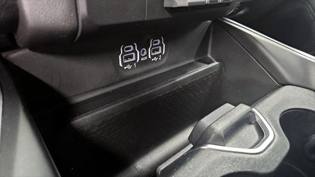 2023 Ram 1500 Lone Star Crew Cab 4x4 5'7" Box