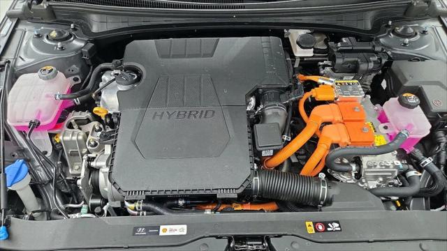 2025 Hyundai Elantra Hybrid Limited
