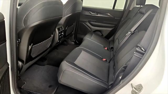 2023 Jeep Grand Cherokee Laredo 4x4
