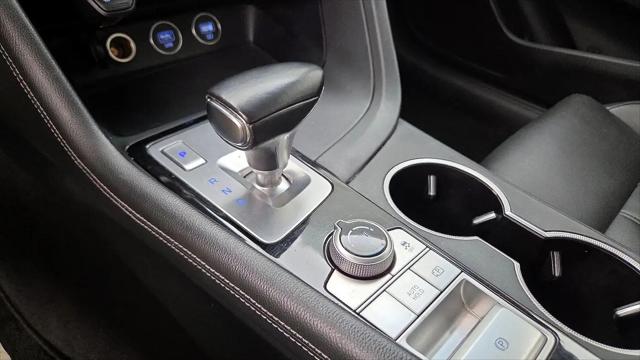 2022 Genesis G70 2.0T RWD