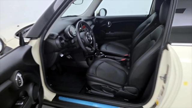 2015 MINI Hardtop Cooper