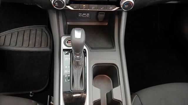 2022 Nissan Sentra SV Xtronic CVT