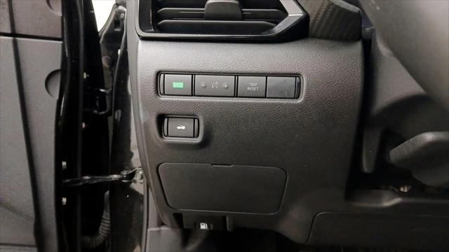 2022 Nissan Sentra SV Xtronic CVT
