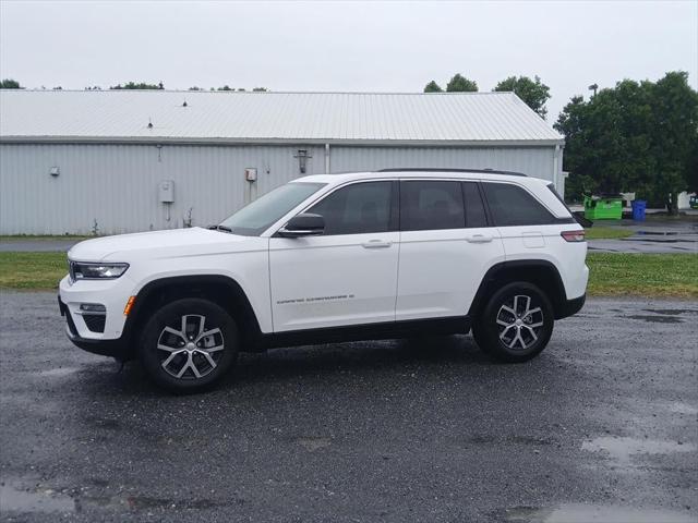 2025 Jeep Grand Cherokee Limited 4x4 2025 Jeep Grand Cherokee Limited 4x4