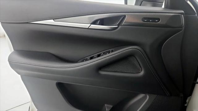 2023 INFINITI QX60 LUXE AWD