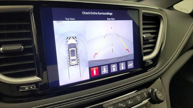 2023 Chrysler Pacifica Touring L AWD