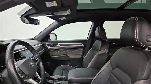 2022 Volkswagen Atlas Cross Sport 3.6L V6 SEL Premium R-Line