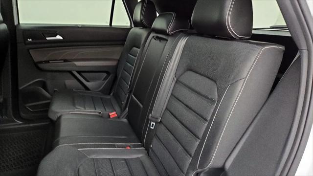 2022 Volkswagen Atlas Cross Sport 3.6L V6 SEL Premium R-Line