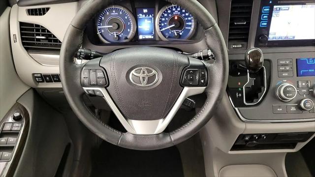 2017 Toyota Sienna XLE 8 Passenger