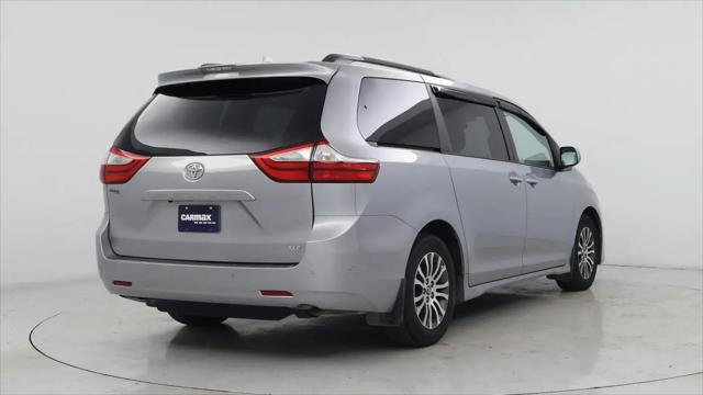 2018 Toyota Sienna XLE 8 Passenger