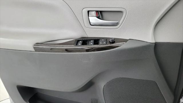 2018 Toyota Sienna XLE 8 Passenger