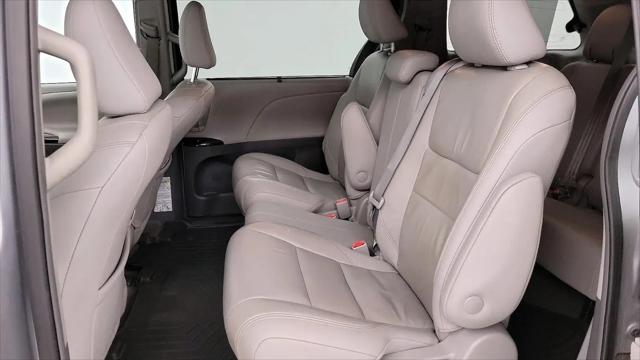2018 Toyota Sienna XLE 8 Passenger