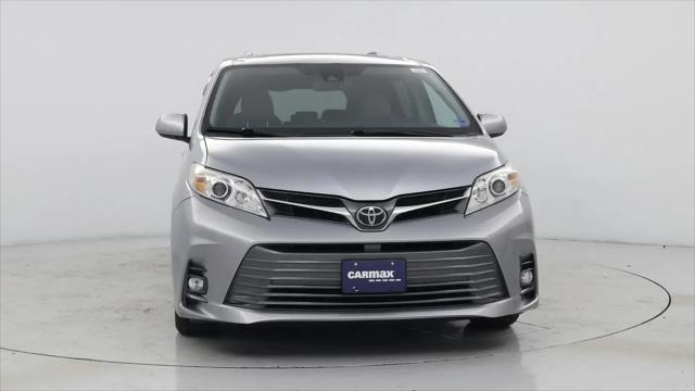2018 Toyota Sienna XLE 8 Passenger
