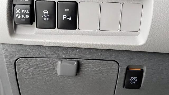 2018 Toyota Sienna XLE 8 Passenger