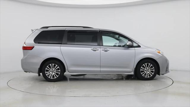 2018 Toyota Sienna XLE 8 Passenger
