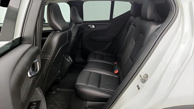 2022 Volvo XC40 T5 Inscription