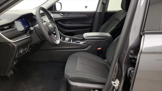 2023 Jeep Grand Cherokee L Laredo X 4x2