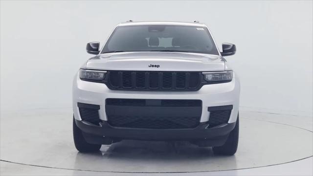 2025 Jeep Grand Cherokee L Altitude 4x2