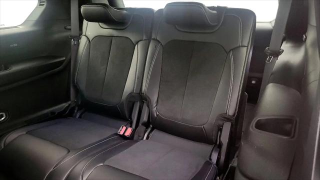 2025 Jeep Grand Cherokee L Altitude 4x2