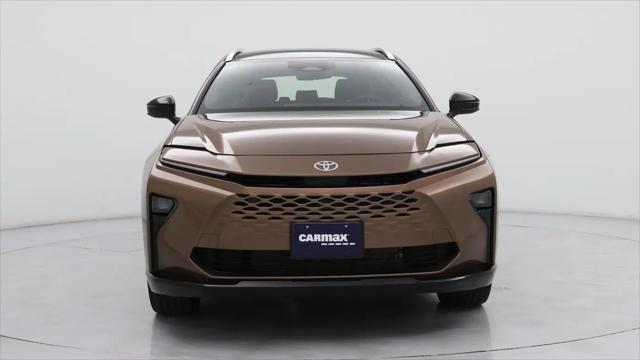 2025 Toyota Crown Signia Limited