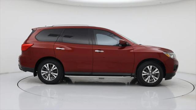 2019 Nissan Pathfinder SV