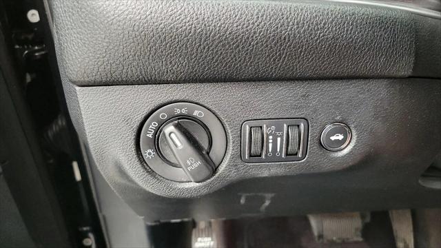 2017 Dodge Challenger 392 Hemi Scat Pack Shaker
