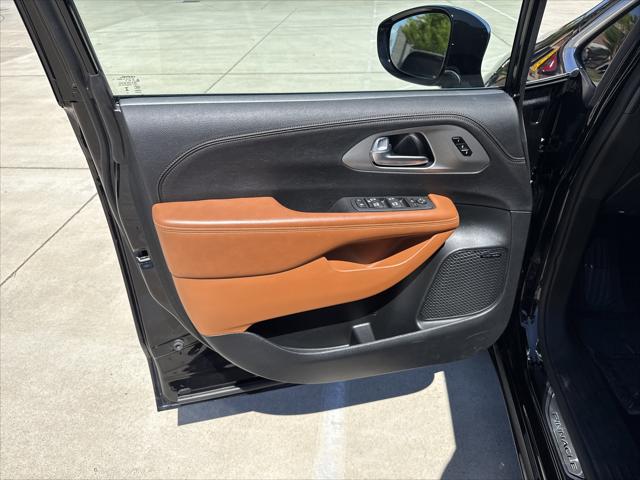 2024 Chrysler Pacifica Pinnacle