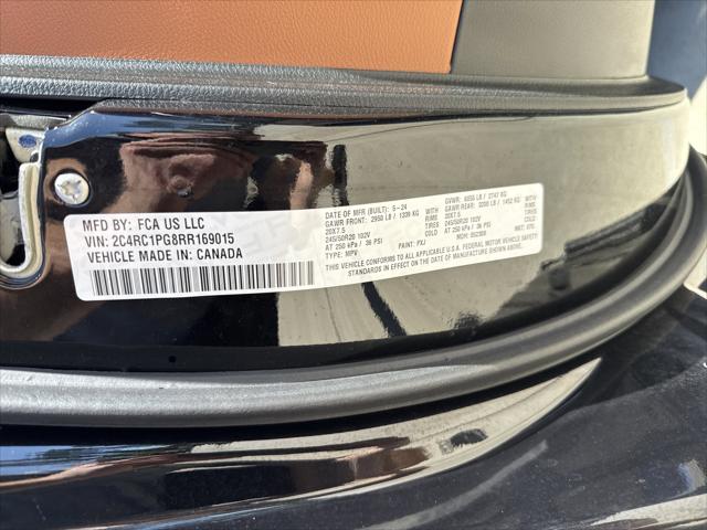 2024 Chrysler Pacifica Pinnacle